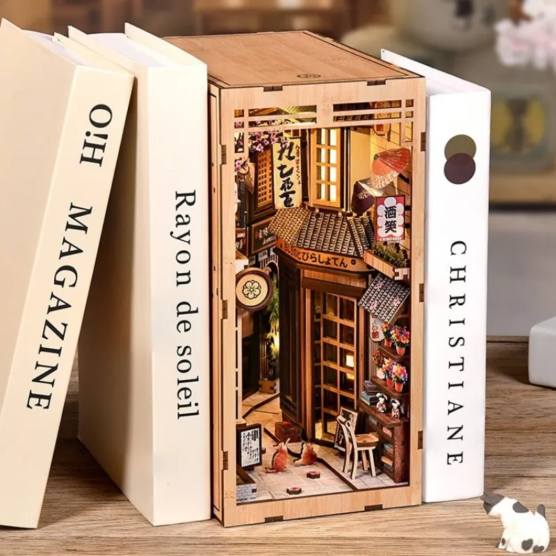 Book Nook Japan- The Alley Waiting for the Cat - Image 3