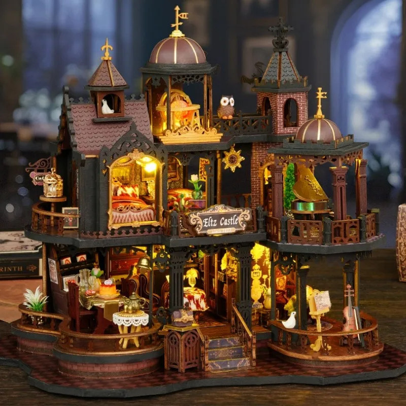 Miniature House - Edinburgh Castle - Image 3